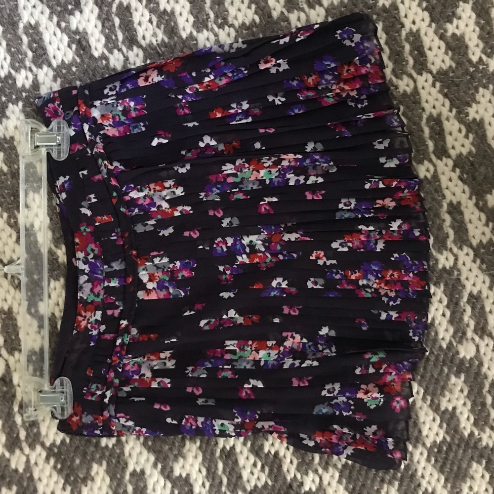 American eagle purple floral skirt